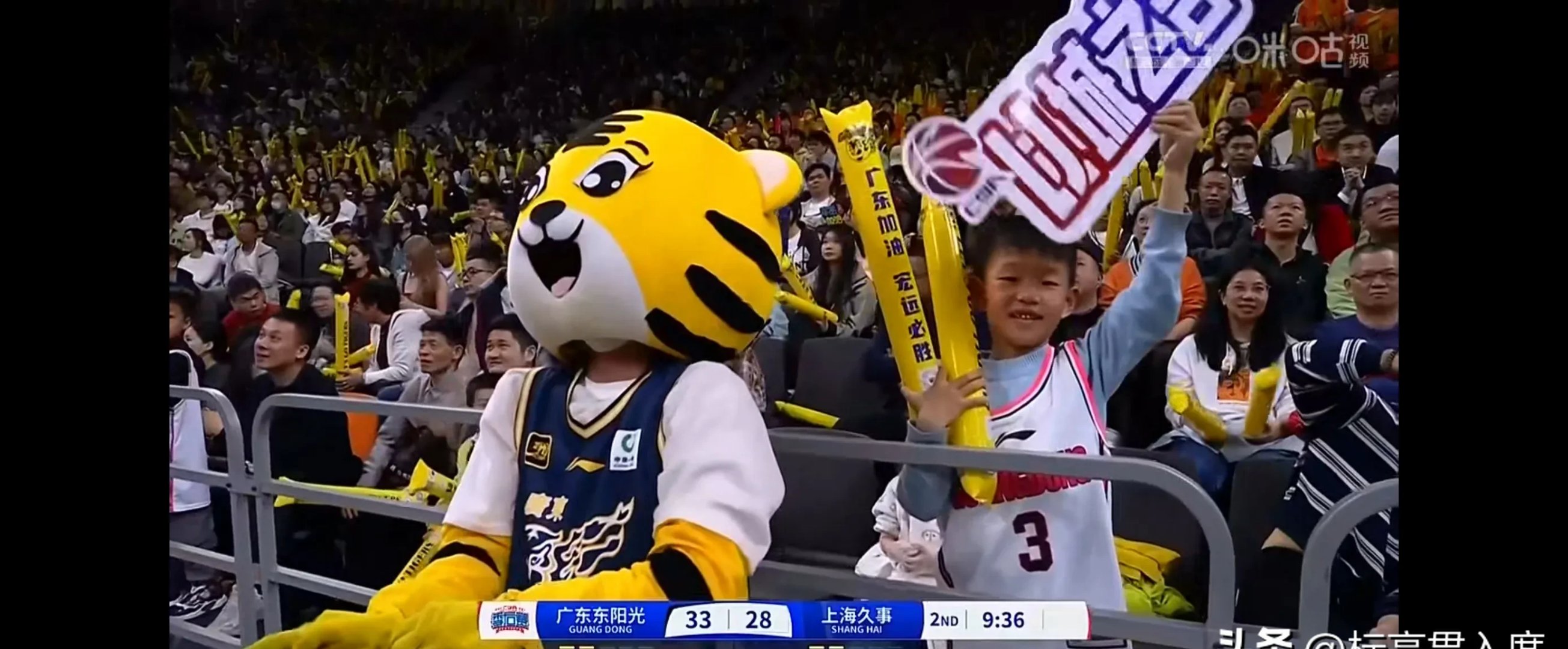 广州队赛后外线爆发，志在CBA季后赛名次提升，质疑声仍在，年轻球员得到机会的简单介绍-AYX SPORTS