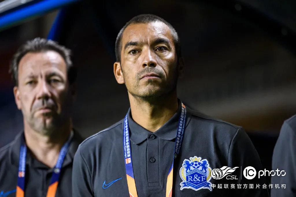 关于菲尼克斯太阳发布备战花絮;今晨内部沟通;中超任务艰巨;身体对抗强度拉满的信息-爱游戏平台