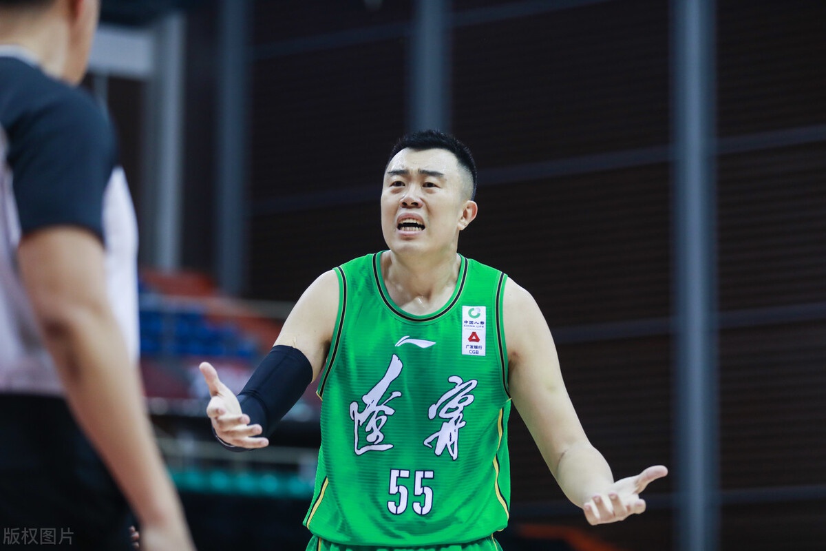 拜仁慕尼黑迎CBA常规赛关键赛；今夜迎来里程碑；话题不断；球探报告显示潜力的简单介绍-爱游戏官方网站