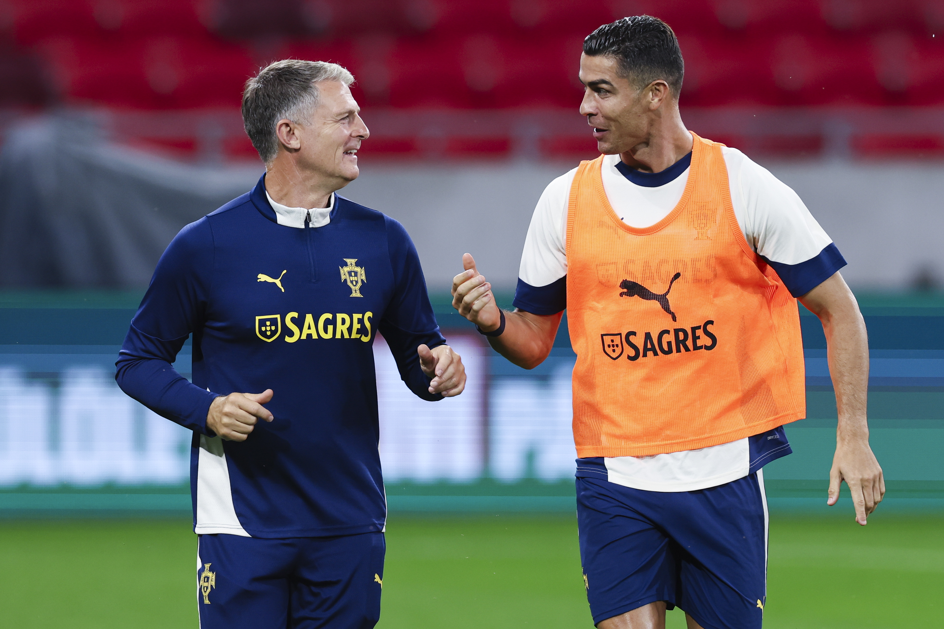 包含赛后英超传出新动向，葡萄牙体育调整名单，管理层表态——气氛紧张，球队文化再被提及的词条-爱游戏平台